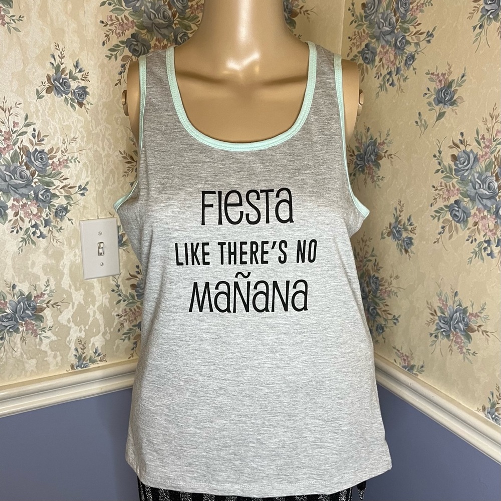Wallflower Grey Aztec “Fiesta Like There’s No Manana” Tank Top, Size L, NWT
